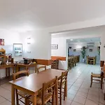 Hotel Fasthotel Clermont Sud