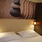 Fasthotel Clermont Sud 2*