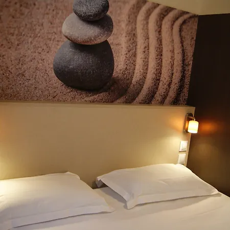 Fasthotel Clermont Sud 2*