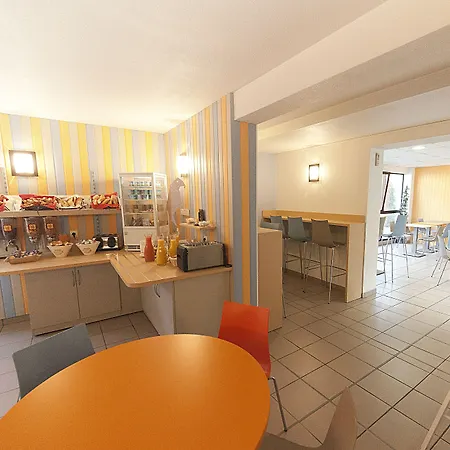 Fasthotel Clermont Sud