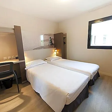 Fasthotel Clermont Sud 2*