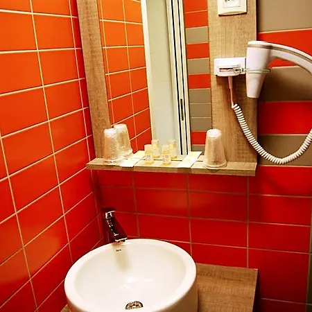 Fasthotel Clermont Sud 2*