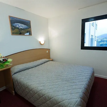 Fasthotel Clermont Sud 2*